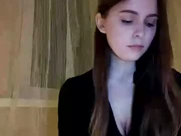 girl
        jennyjansen cam image #2431069
