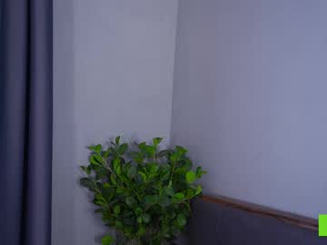 girl
        bellacle cam image #6422603