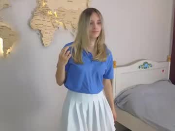 girl
        maureencantrell cam image #4833302