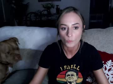 girl
        holihurricane cam image #5702217