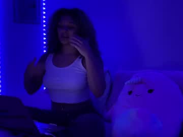 girl
        princess_cece cam image #2988975