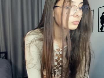 girl
        melony_cutie cam image #4893287