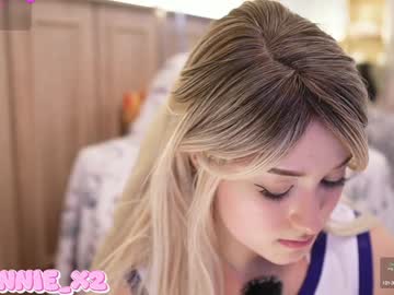 girl
        sunny_sonnie cam image #5870309