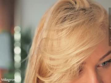 girl
        mia_milagros cam image #4674833