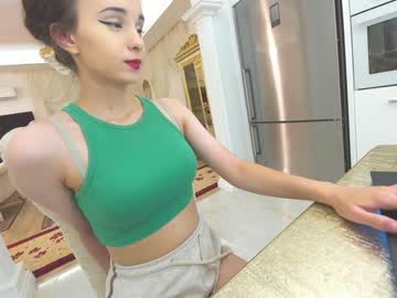 girl
        ehotlovea cam image #372488