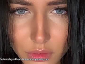 girl
        cherry_beauty cam image #89883