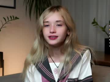 girl
        taitehambelton cam image #5055443