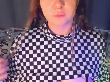 girl
        bbbeth_ cam image #666359