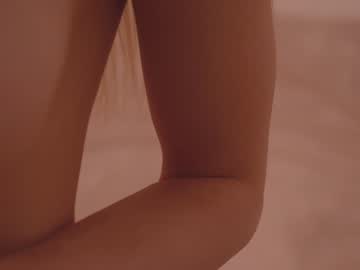 girl
        bunnydollstella cam image #5255880