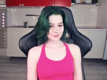girl
        alicentity cam image #1838195