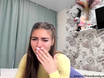 girl
        joconda cam image #2045482