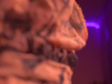 girl
        mystikei cam image #2111252