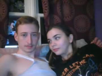 couple
        18str8igcock cam image #4775112