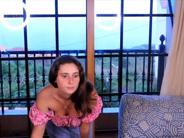 girl
        littledante91 cam image #296225
