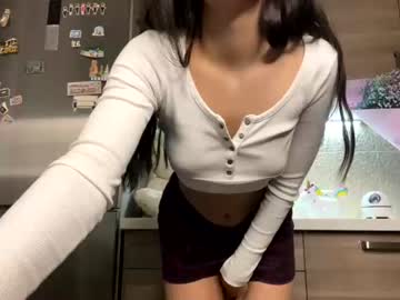 girl
        yourfavorite_girl cam image #1318613