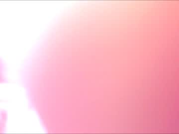 girl
        littlee33 cam image #1498354