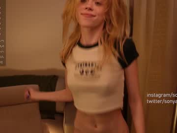 girl
        sonyaplush cam image #164314