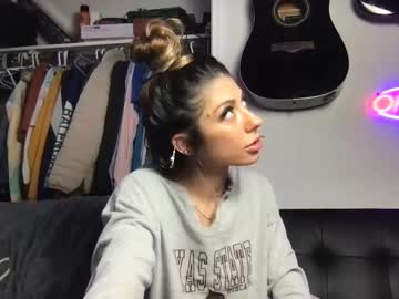 couple Live Cam Girls Love To Strip Naked For Their Viewers with bayjaexxx