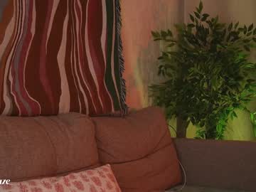 girl
        lizzy_blaze cam image #3674124