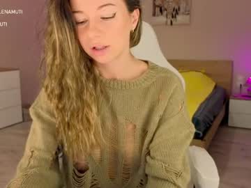 girl
        lenamuti cam image #2722520