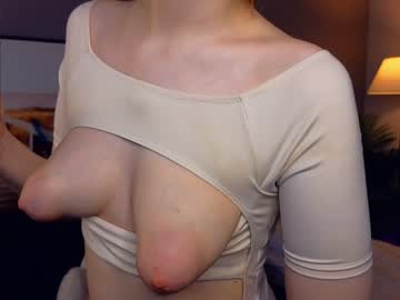 girl
        afroditacaree cam image #4208638