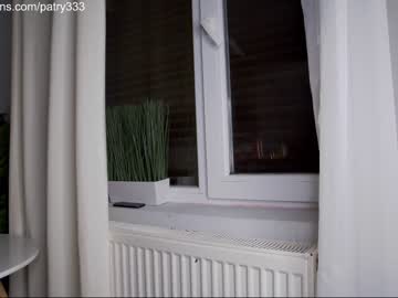 girl
        patry333 cam image #873362