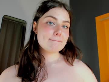 girl
        cutie_pearl cam image #2955577