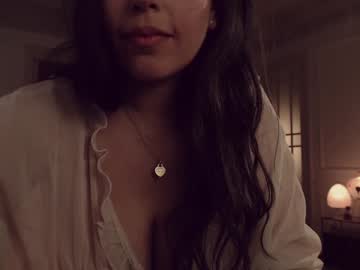 girl
        mila_ cam image #5171994