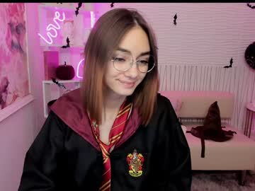 girl
        rebecca__gold cam image #5367563