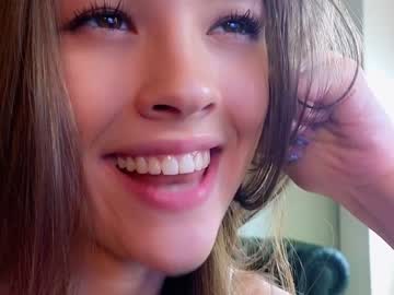 girl
        _demi_dee_ cam image #1939035
