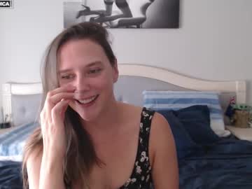 girl
        bluexstacey cam image #6457134