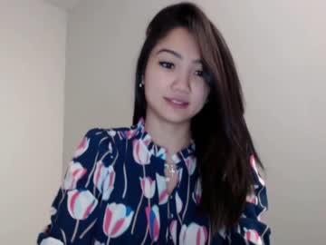 girl
        london_tipton cam image #2952074