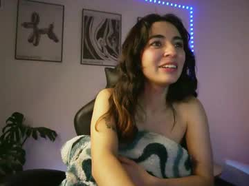 girl
        tatalove_ cam image #6413275