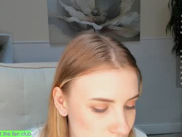 girl
        fannycullimore cam image #3728005
