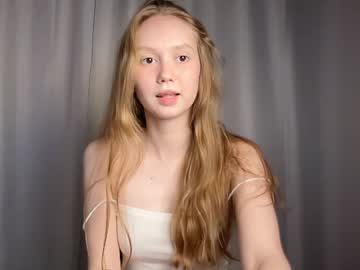 girl
        lizzy_cutie cam image #5102021