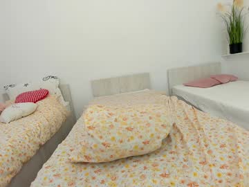 girl
        ehotlovea cam image #6967927