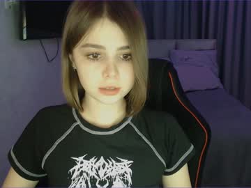 girl
        tripleprinces cam image #916337