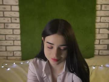 girl
        sarah0_0meow cam image #4062513