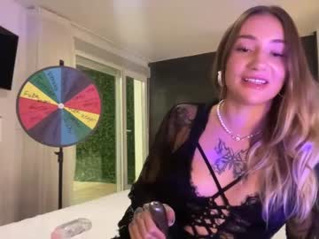 girl
        mrsjuicyass cam image #2884046