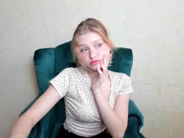 girl
        melloparker cam image #6758