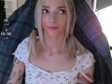 girl
        baby_gopn1k cam image #6572773