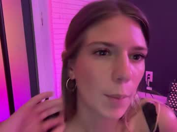 girl
        oliviahansleyy cam image #5157886