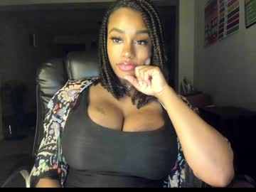 girl
        napudi1 cam image #3038773