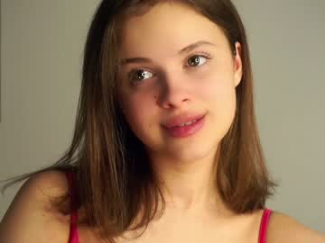 girl
        a_whole_eternity cam image #4207284