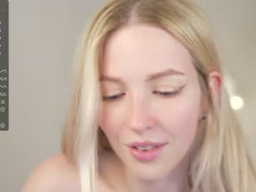 girl
        my_stella cam image #2619560