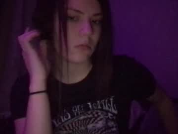 girl
        ghostkitti cam image #5113799