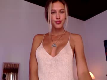 girl
        sweetboobss1 cam image #904518