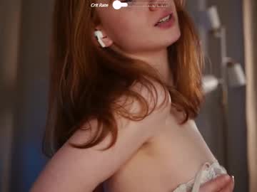 girl
        lizzy_blaze cam image #6290728