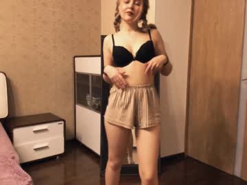girl
        barbaraleeee cam image #1231479