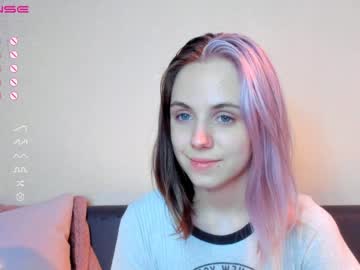 girl
        melissiasnora cam image #695335